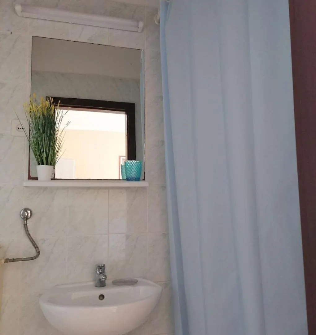 Apartments Lilac- 100M From Beach Trogir Croatia